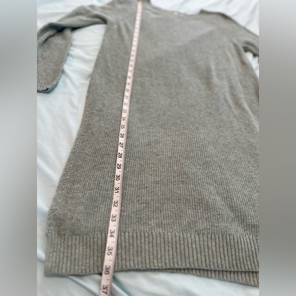 Anthropologie Moth Sz: S Crew Neck Side Slit Tunic Length Light Green Sweater. - Picture 4 of 12